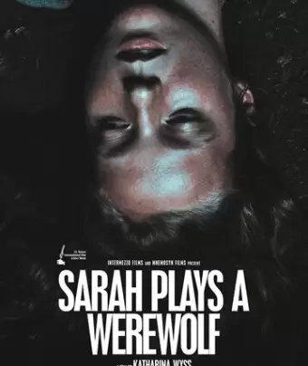 Сара играет оборотня / Sarah joue un loup garou